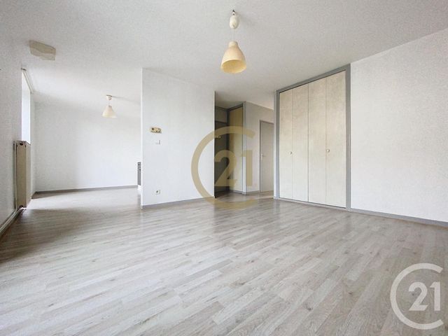 Appartement F2 à louer - 2 pièces - 58.29 m2 - LURE - 70 - FRANCHE-COMTE - Century 21 Gsm Immo